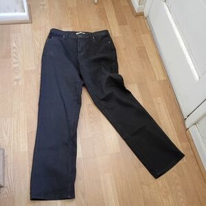Lee Jeans Women's Size 8 Black Straight Leg Relaxed Fit Classic 5 Pockets Zipper
